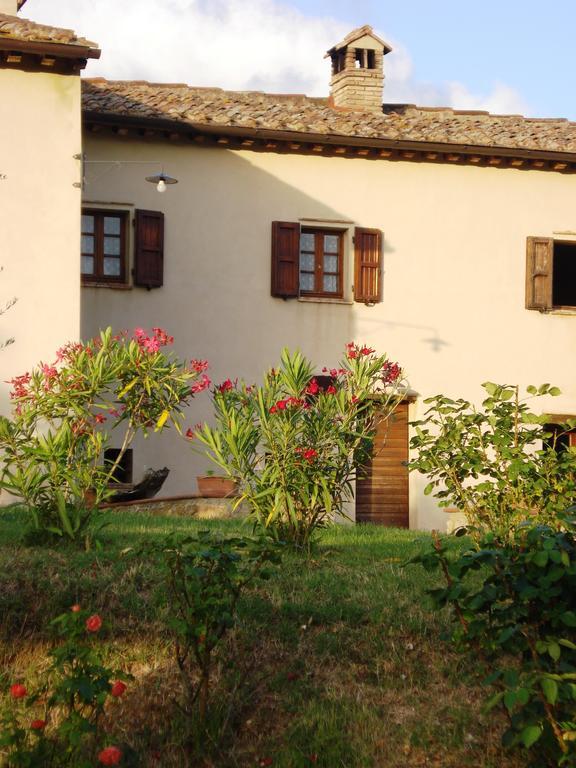 Agriturismo Podere La Marronaia Σαν Τζιμινιάνο Εξωτερικό φωτογραφία